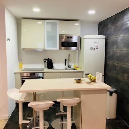 Chiado/bairro Alto 2 Bedroom *