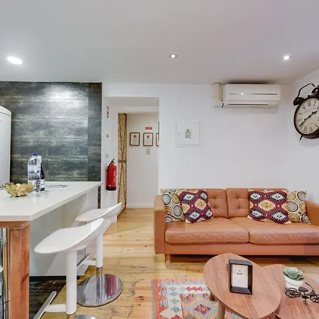 Chiado/bairro Alto 2 Bedroom Lisbon