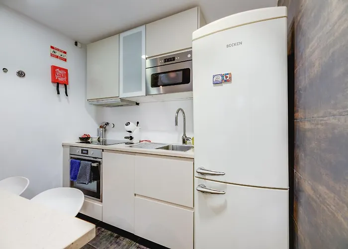 Apartment Chiado/bairro Alto 2 Bedroom Lisbon