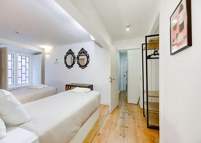 Apartment Chiado/bairro Alto 2 Bedroom *