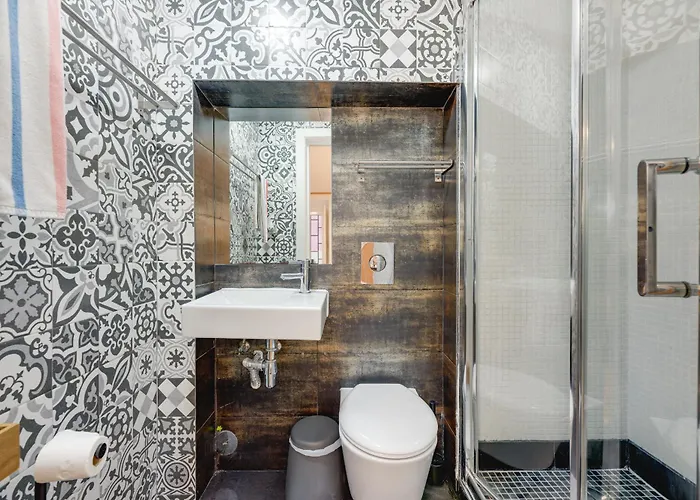 Chiado/bairro Alto 2 Bedroom Lisbon